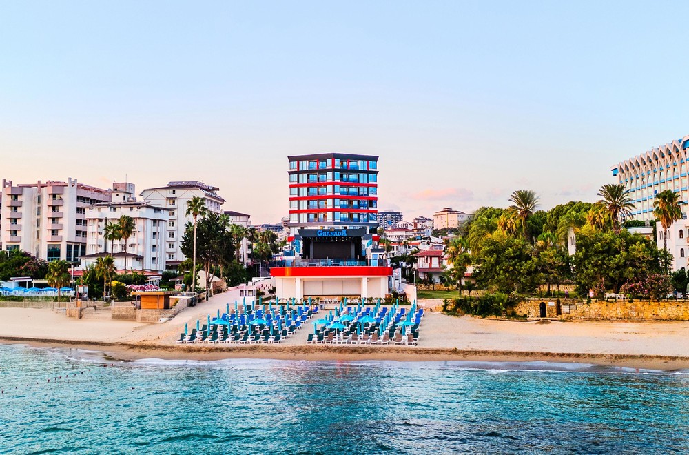 Granada Luxury Red  (Adults Only)